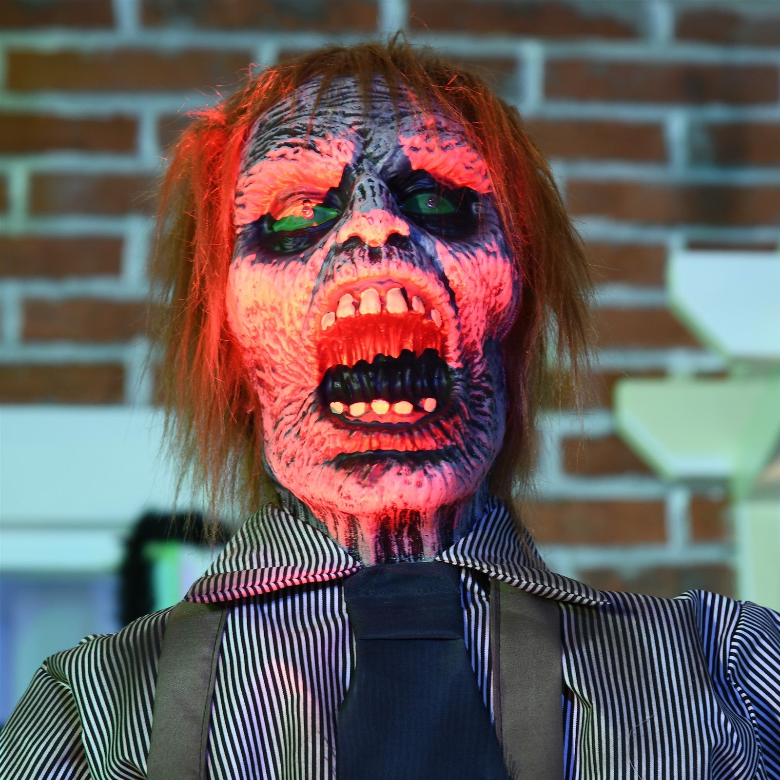 Halloweendeko, Kettensägenmörder, beweglich, Motorsägensound, Schaltautomatik, 1,70 m