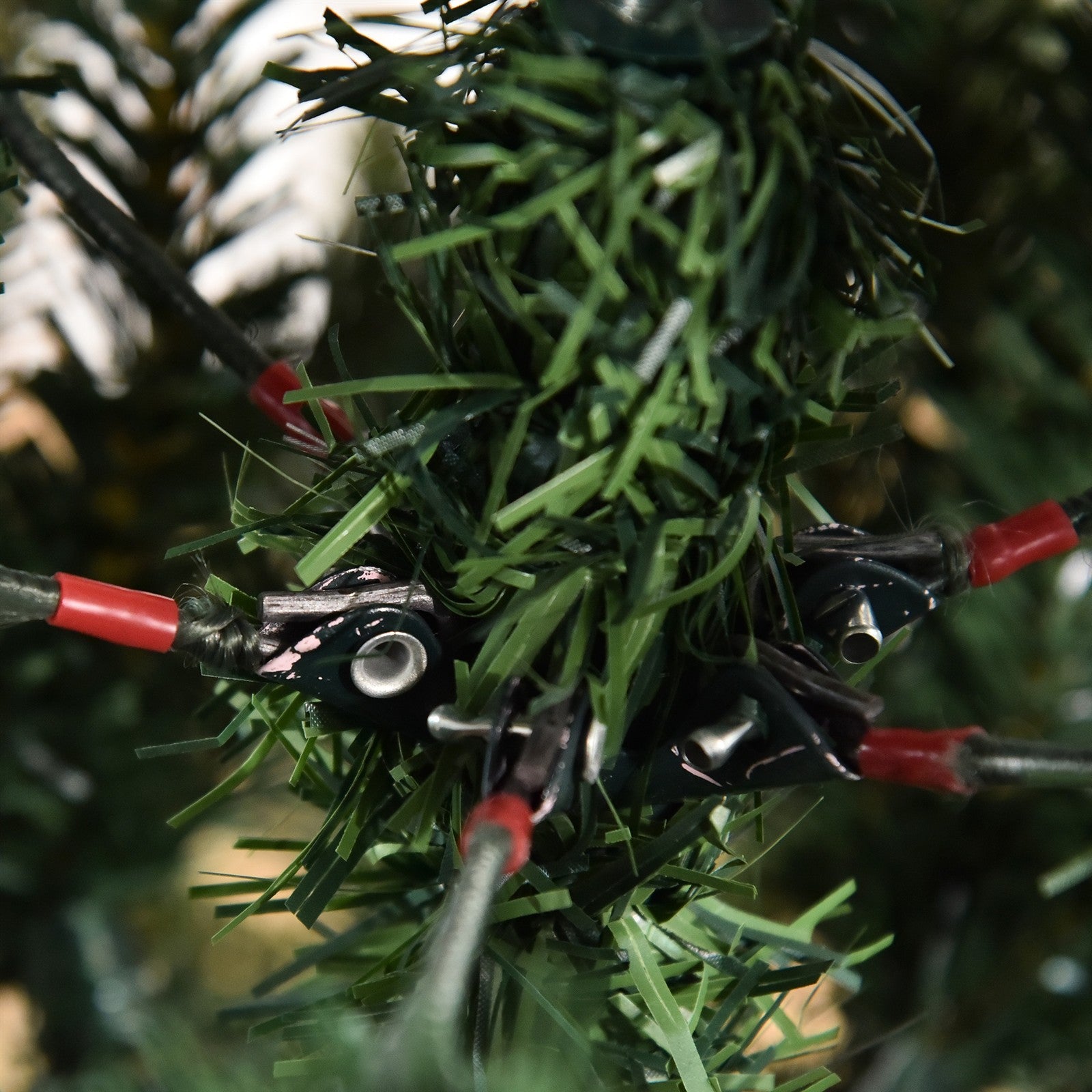 Künstlicher Weihnachtsbaum 150 cm Tannenbaum künstlich mit 444 Spitzen, 3 verschiedenen Blätterformen flammhemmend Christbaum mit Metallständer für drinnen