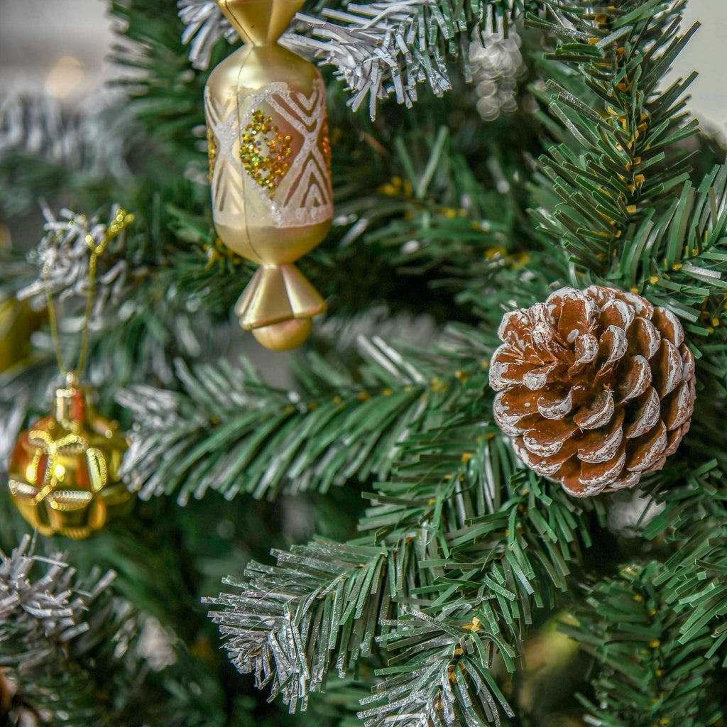 Künstlicher Weihnachtsbaum, 676 Zweige, 41 Zapfen, verschneite Spitzen, feuerfest, 180 cm