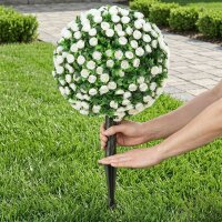 Künstliche Rosenkugeln UV-beständig für den Außenbereich, Set aus 2 Rosenbäumen, 55 cm, Weiß