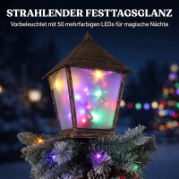 Weihnachts-Straßenlaterne für außen mit LED-Lichtern, schneebeflockten Spitzen, roten Beeren und Tannenzapfen