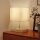 Nachttischlampe, USB-Anschlüsse, Holz, Stoff, Wippschalter, Ablagefächer, Weiß